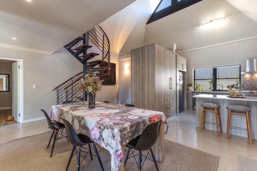 4 Bedroom Property for Sale in Pearl Valley at Val de Vie Western Cape